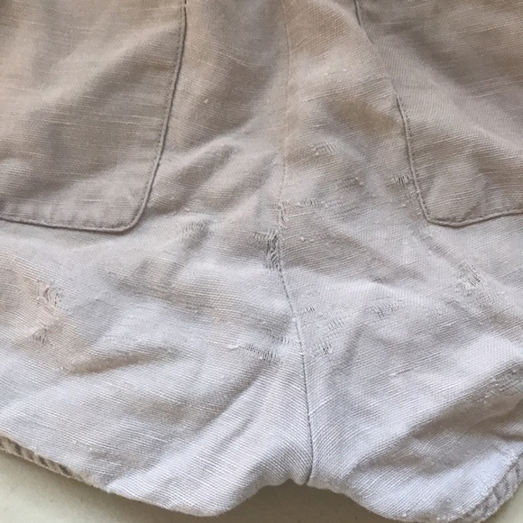 Aritzia Community Habitus Short linen blend Distressed size small light gray - Picture 7 of 13
